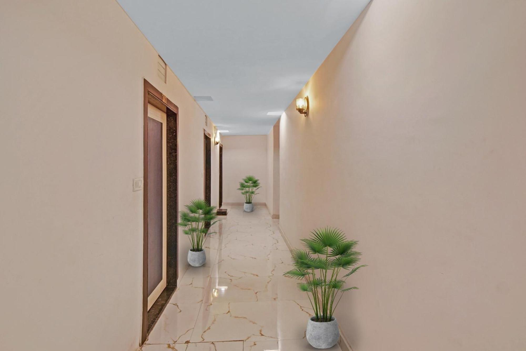 Hotel O Sandeep Rāipur 外观 照片