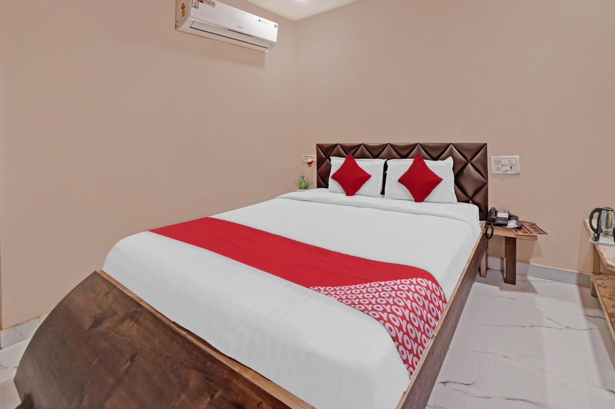 Hotel O Sandeep Rāipur 外观 照片