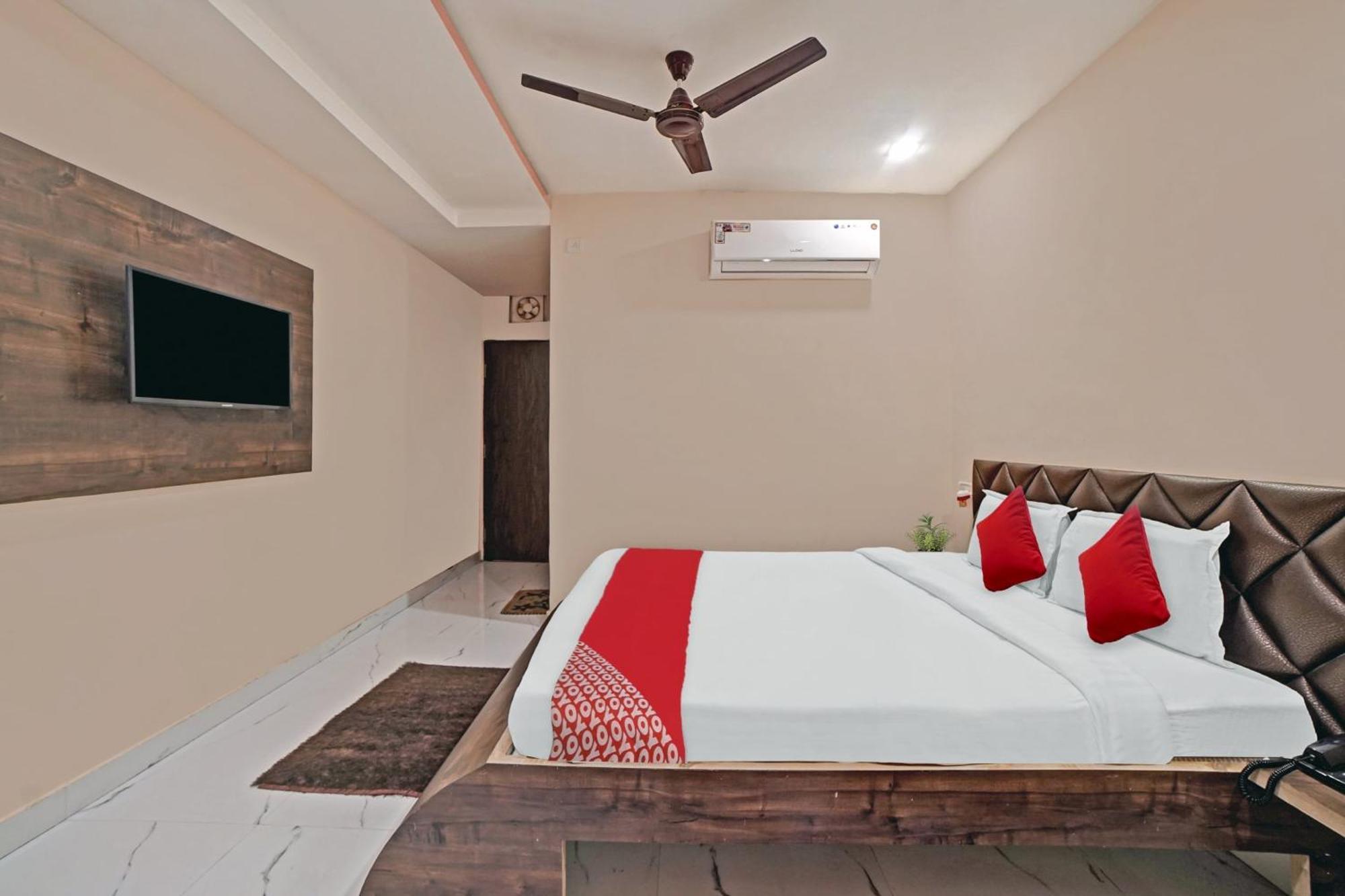 Hotel O Sandeep Rāipur 外观 照片
