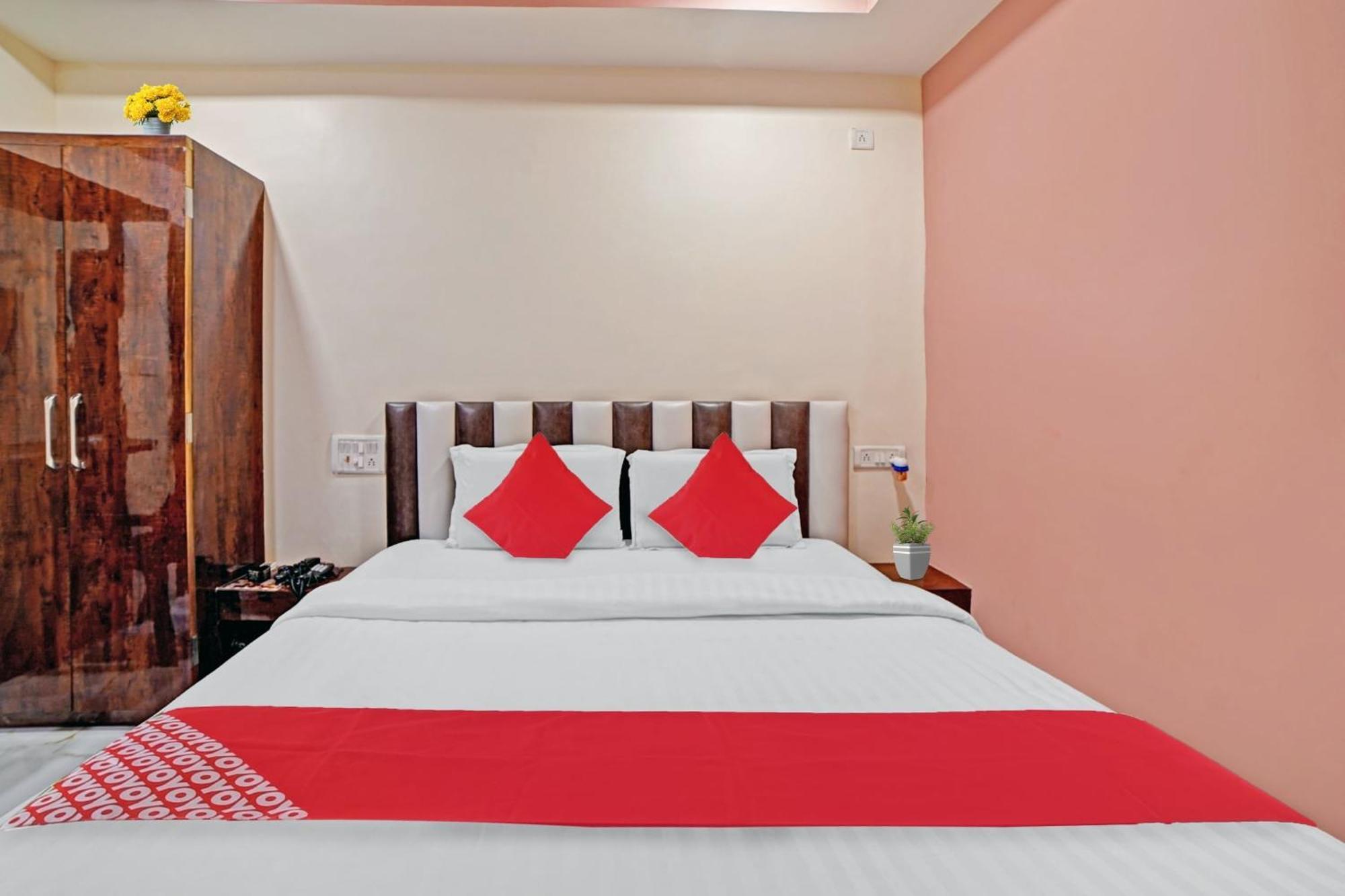 Hotel O Sandeep Rāipur 外观 照片